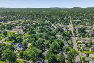 631 10th St, Baraboo, WI 53913 - Photo 42