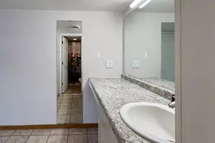 515 D'onofrio Dr, Madison, WI 53719 - Photo 16