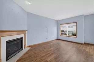 3867 Maple Grove Dr, Madison, WI 53719 - Photo 4