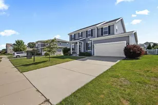 2796 Cornelius St, Fitchburg, WI 53711 - Photo 2
