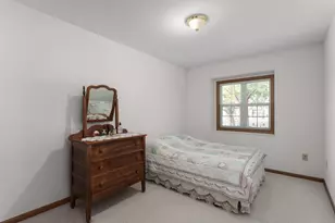 6901 Fieldwood Rd, Madison, WI 53718 - Photo 14