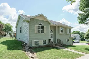 6901 Fieldwood Rd, Madison, WI 53718 - Photo 4