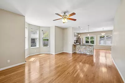 525 W Conant Street, Portage, WI 53901 - Photo 6