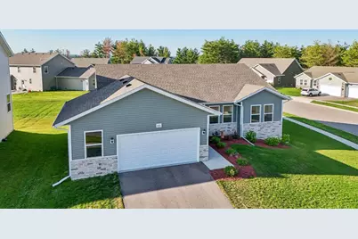 801 Margarets Way, Belleville, WI 53508 - Photo 2