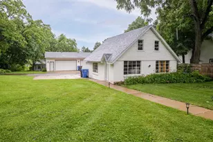 122 N 2nd St, Mount Horeb, WI 53572 - Photo 26
