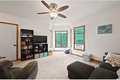 122 N 2nd Street, Mount Horeb, WI 53572 - Photo 16