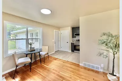 405 E Madison Street, Cambridge, WI 53523 - Photo 8