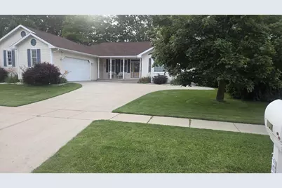 107 Lazy Lake Drive, Fall River, WI 53932 - Photo 2