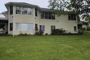 107 Lazy Lake Dr, Fall River, WI 53932 - Photo 8