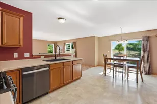 801 Gold Finch Ln, Marshall, WI 53559 - Photo 8
