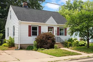 2625 E Lawn Ct, Madison, WI 53704 - Photo 1