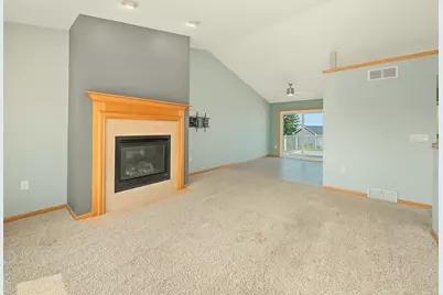 6738 Henry Road, Belleville, WI 53508 - Photo 8