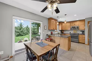 837 Vista Ridge Dr, Mount Horeb, WI 53572 - Photo 10