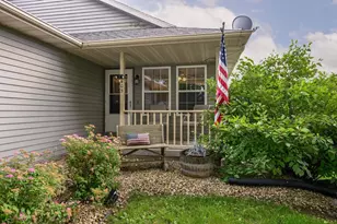 403 Hanson Rd, Stoughton, WI 53589 - Photo 40