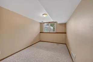 403 Hanson Rd, Stoughton, WI 53589 - Photo 36