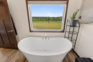 W9512 Earnie Rd, Poynette, WI 53955 - Photo 20