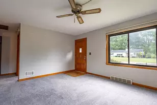 1724 Prairie Ave, Beloit, WI 53511 - Photo 4