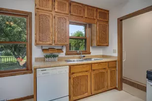 4602 Esch Ln, Madison, WI 53704 - Photo 12