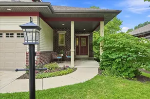 27 Windswept Way, Fitchburg, WI 53719 - Photo 2