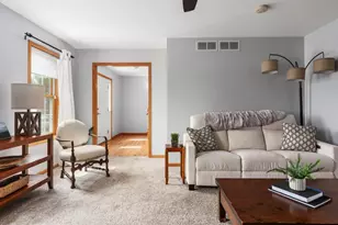 1208 Temple Dr, Mount Horeb, WI 53572 - Photo 10