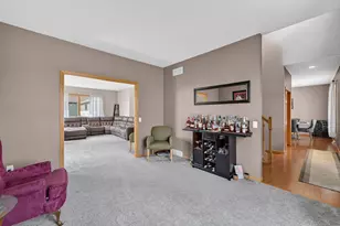 1000 Glen View Ct, Mount Horeb, WI 53572 - Photo 6