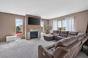 1000 Glen View Ct, Mount Horeb, WI 53572 - Photo 8