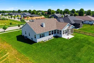1314 Spahn Dr, Waunakee, WI 53597 - Photo 4