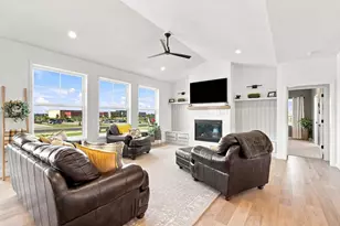 1314 Spahn Dr, Waunakee, WI 53597 - Photo 14