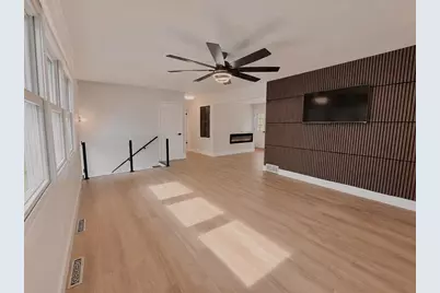 21 N Kenosha Drive, Madison, WI 53705 - Photo 6