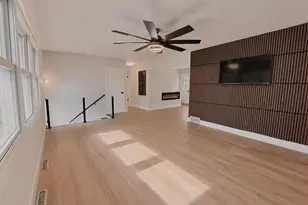 21 N Kenosha Dr, Madison, WI 53705 - Photo 6