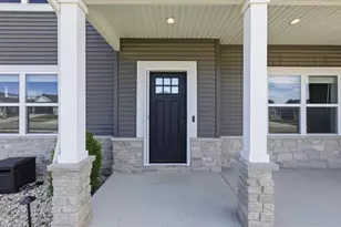 3810 Tanglewood Pl, Janesville, WI 53546 - Photo 4