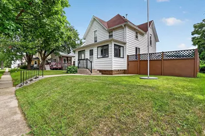 1123 8th Street, Beloit, WI 53511 - Photo 4