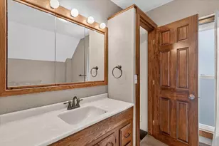 1123 8th St, Beloit, WI 53511 - Photo 36