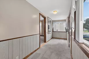 1123 8th St, Beloit, WI 53511 - Photo 8