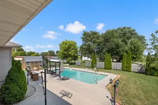 2306 Surrey Ln, Baraboo, WI 53913 - Photo 60