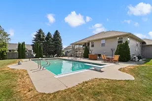 2306 Surrey Ln, Baraboo, WI 53913 - Photo 64