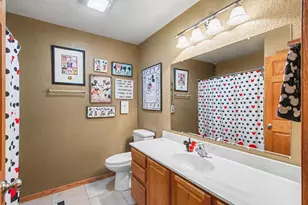 2306 Surrey Ln, Baraboo, WI 53913 - Photo 28
