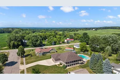 2306 Surrey Lane, Baraboo, WI 53913 - Photo 76