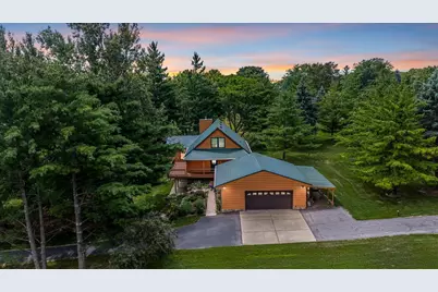 2555 Brown Deer Road, Stoughton, WI 53589 - Photo 4