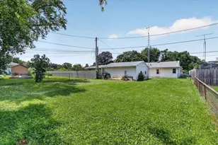 1239 S Terrace St, Janesville, WI 53546 - Photo 34