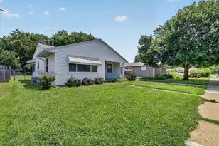 1239 S Terrace St, Janesville, WI 53546 - Photo 2