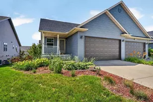 637 Garfield Ave, Janesville, WI 53536 - Photo 1