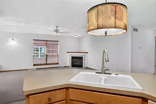 637 Garfield Ave, Janesville, WI 53536 - Photo 16