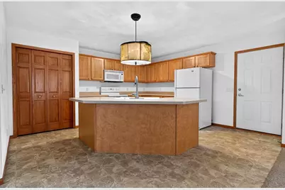 637 Garfield Avenue, Janesville, WI 53536 - Photo 12