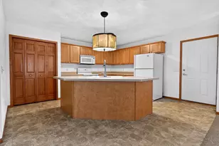 637 Garfield Ave, Janesville, WI 53536 - Photo 12