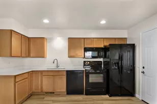 5806 Lacy Rd, Fitchburg, WI 53711 - Photo 8