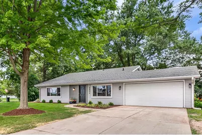 5806 Lacy Road, Fitchburg, WI 53711 - Photo 2
