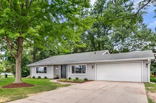 5806 Lacy Rd, Fitchburg, WI 53711 - Photo 2