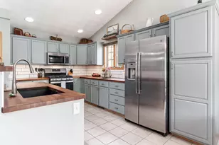 2608 N Wuthering Hills Dr, Janesville, WI 53546 - Photo 24