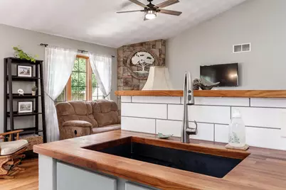 2608 N Wuthering Hills Drive, Janesville, WI 53546 - Photo 22